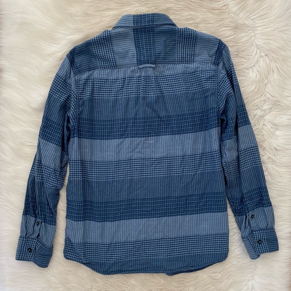 Tommy Bahama Blue Stripe Island Modern Fit Button Up Shirt - Picture 5 of 8